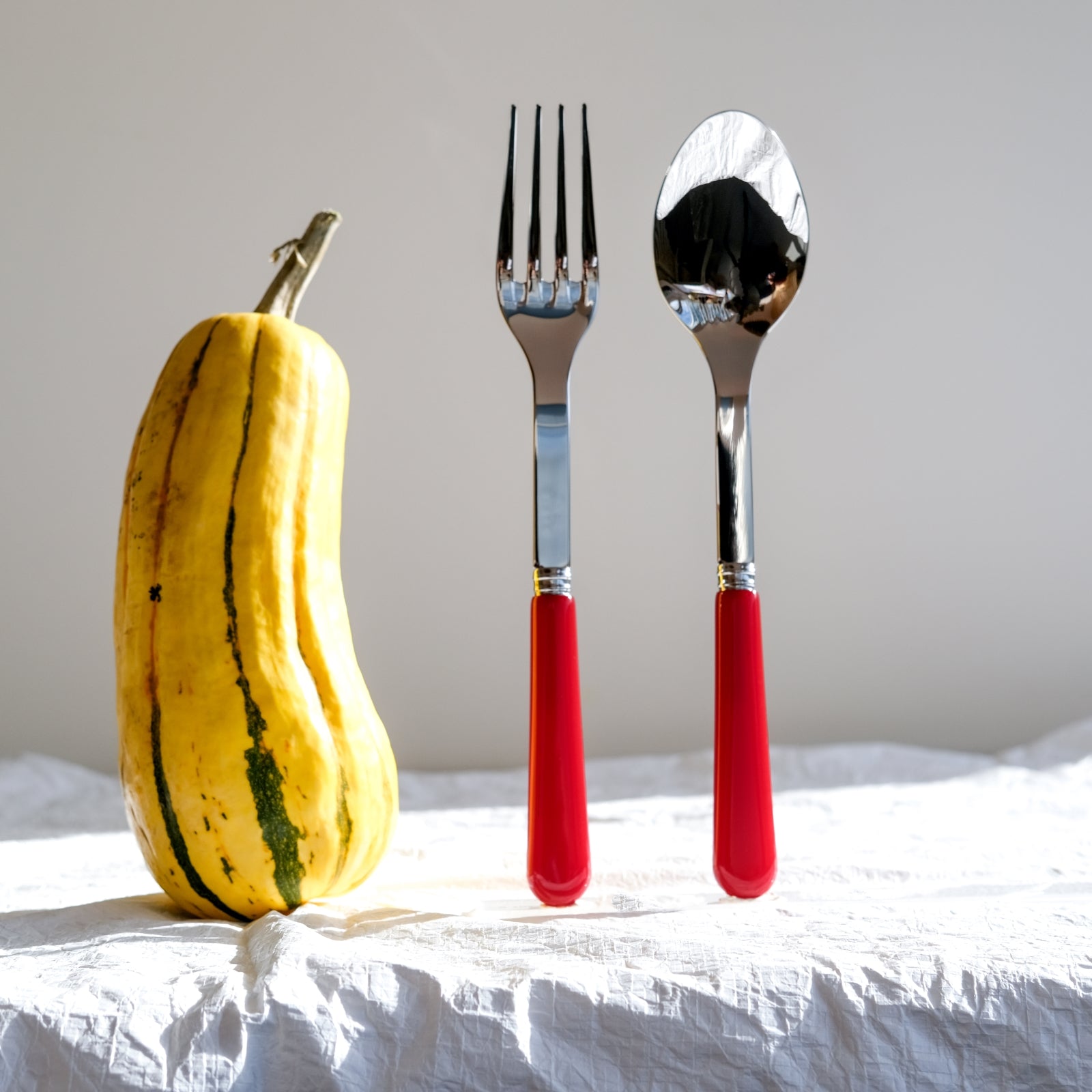 Pop, Bordeaux - Couverts de service