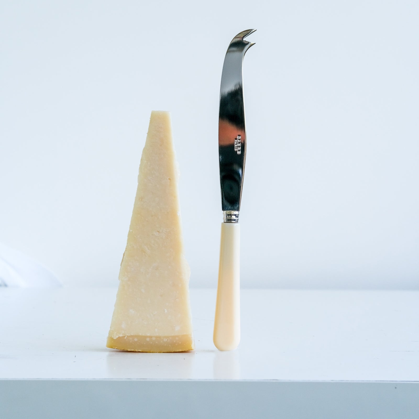 Pop, Ivoire - Couteau à fromage GM