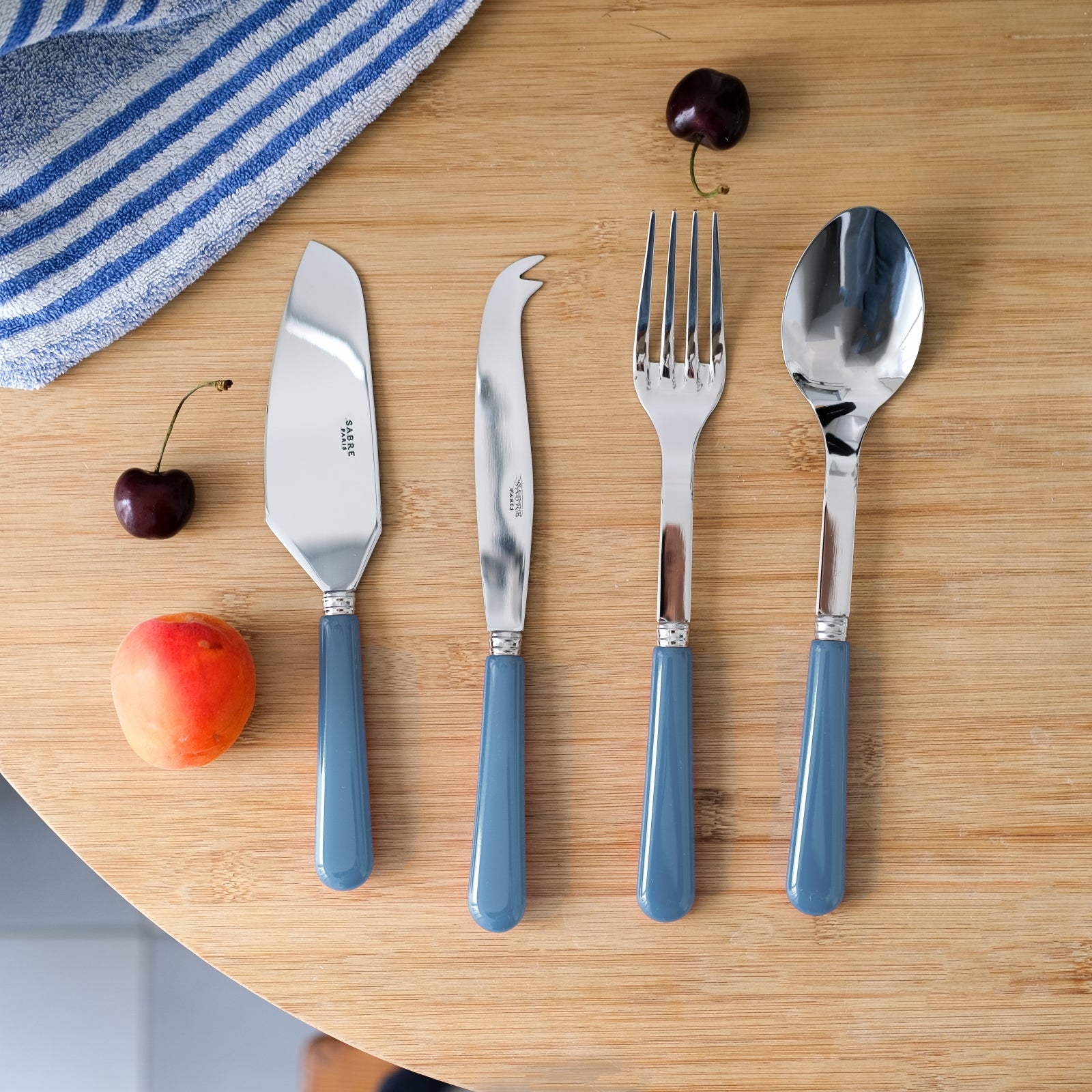 Pop, Gris - Set Les Essentiels - ensemble de 4 couverts de service