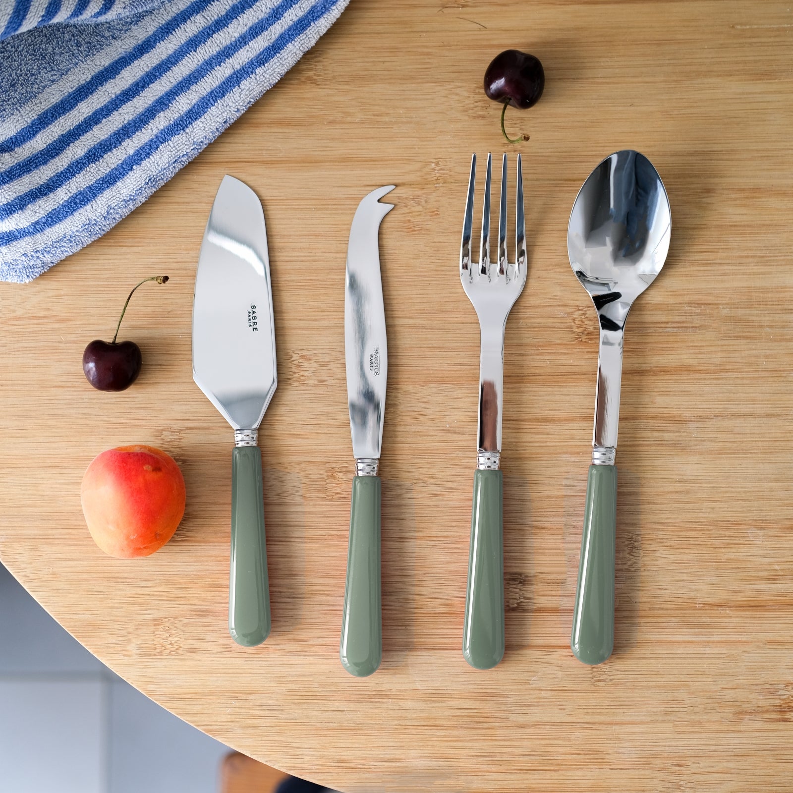 Pop, Asperge - Set Les Essentiels - ensemble de 4 couverts de service