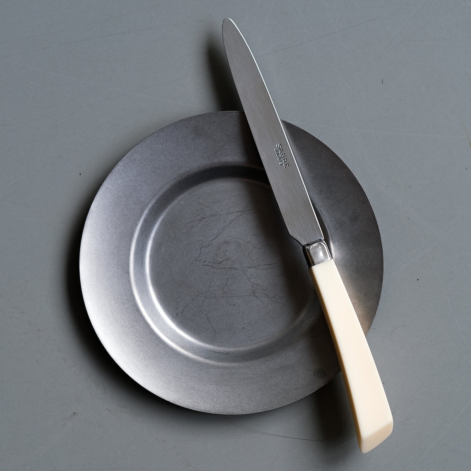 Numéro 1, Ivoire - Couteau de table