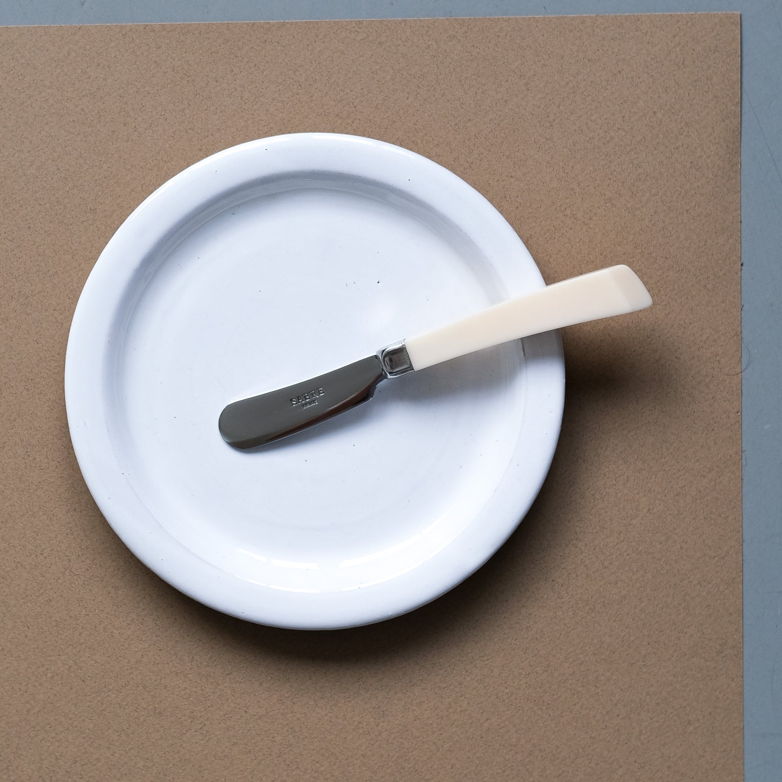 Numéro 1, Ivoire - Tartineur