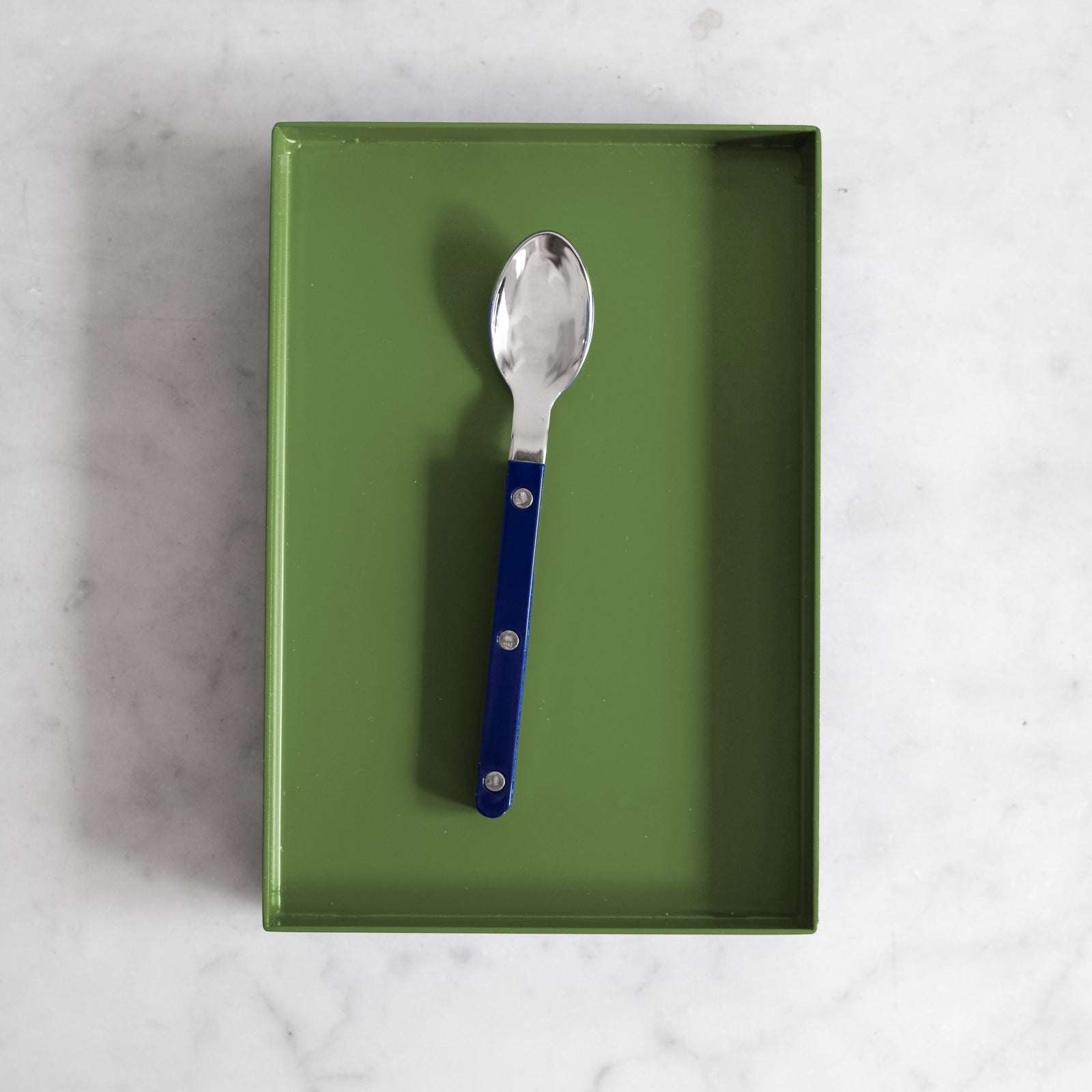 Bistrot Uni, Bleu marine