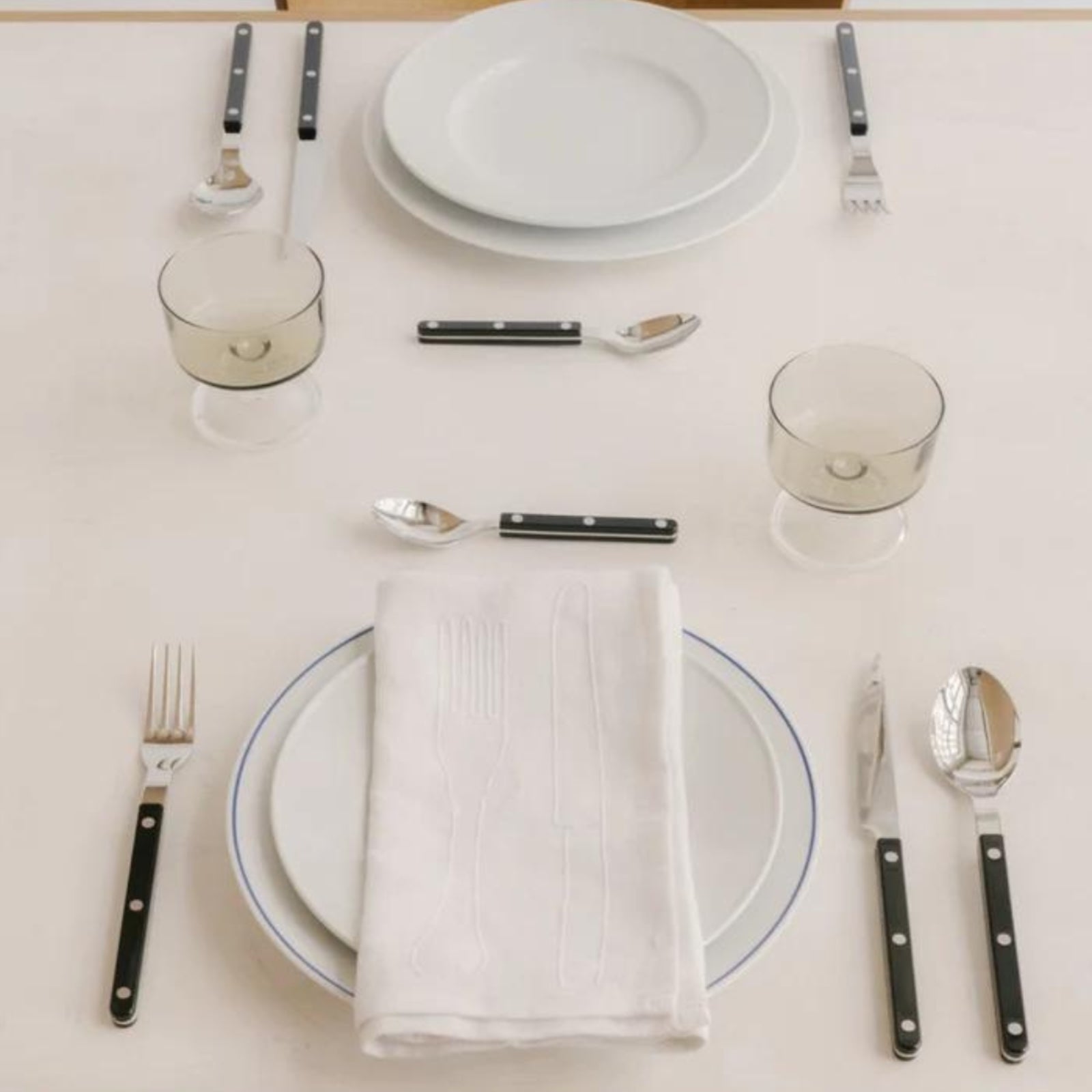 Bistrot Solid, Black - 4 pieces cutlery set